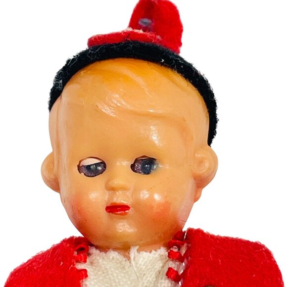 3" Doll With Red Vest Yellow Pants & Black Hat Painted Face Movable Arms & Legs - Picture 4 of 6